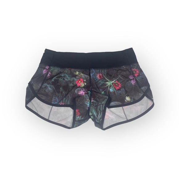 Rare: Lululemon ❀ 4Way Stretch Coolmax Run Yoga Speed Shorts ❀ Curious Jungle ❀ - Picture 8 of 16